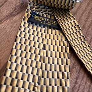 Umberto Brothers Gold Silk Tie